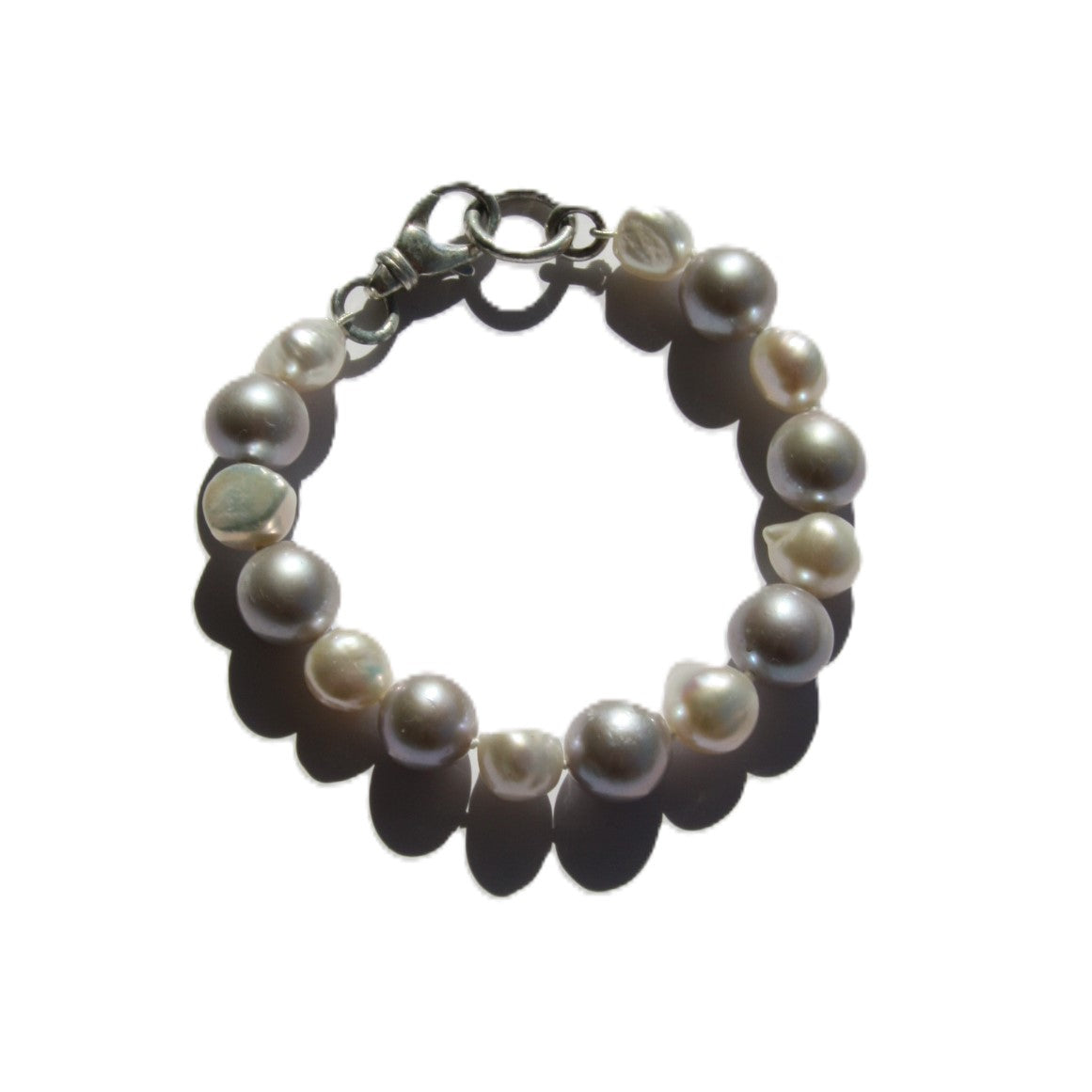 pearl bracelet